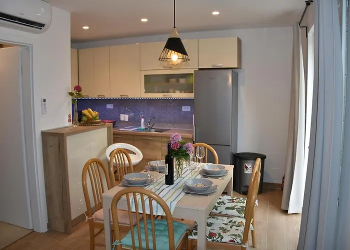 New Holliday House Ardura Σπίτι διακοπών