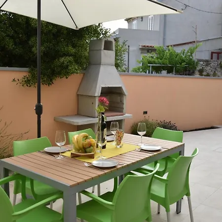 New Holliday House Ardura